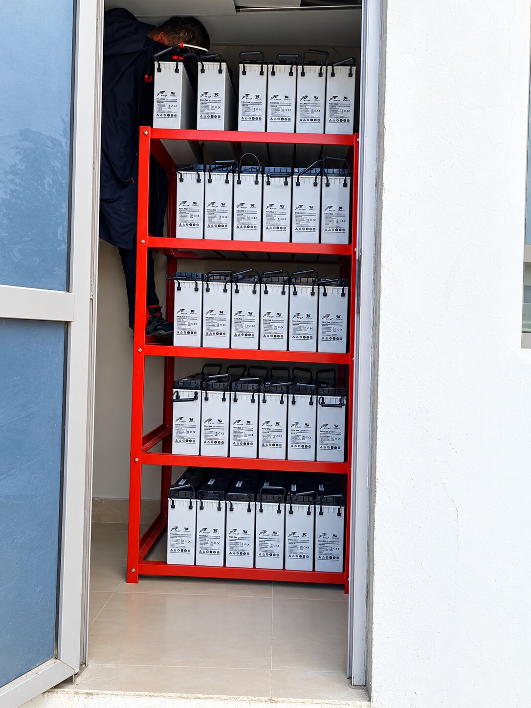 Battery rack in a dedicated battery room