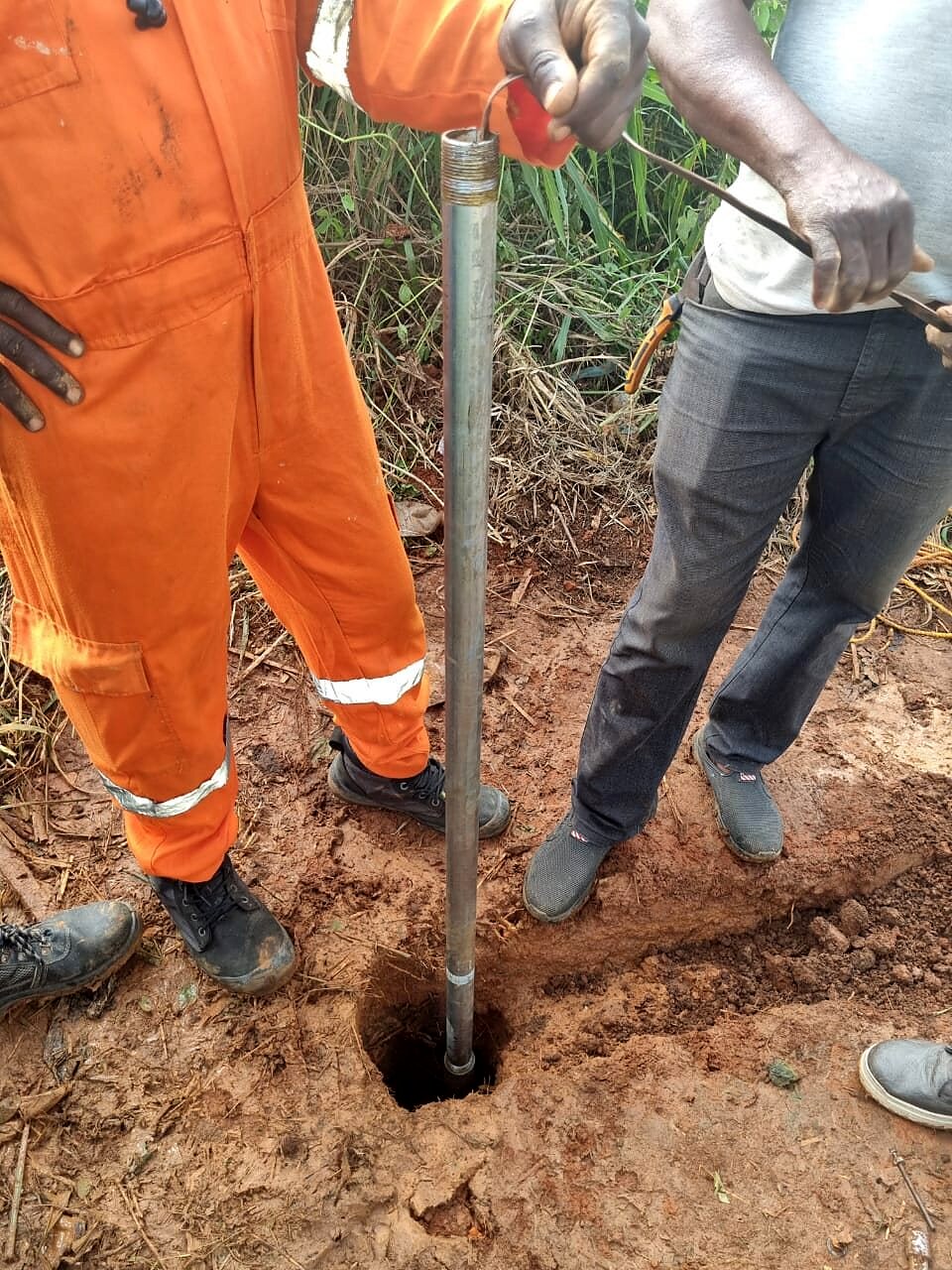 Driving a copper earth rod